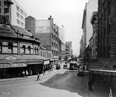 Elizabeth_street_cnr_Hunter_1933.jpg